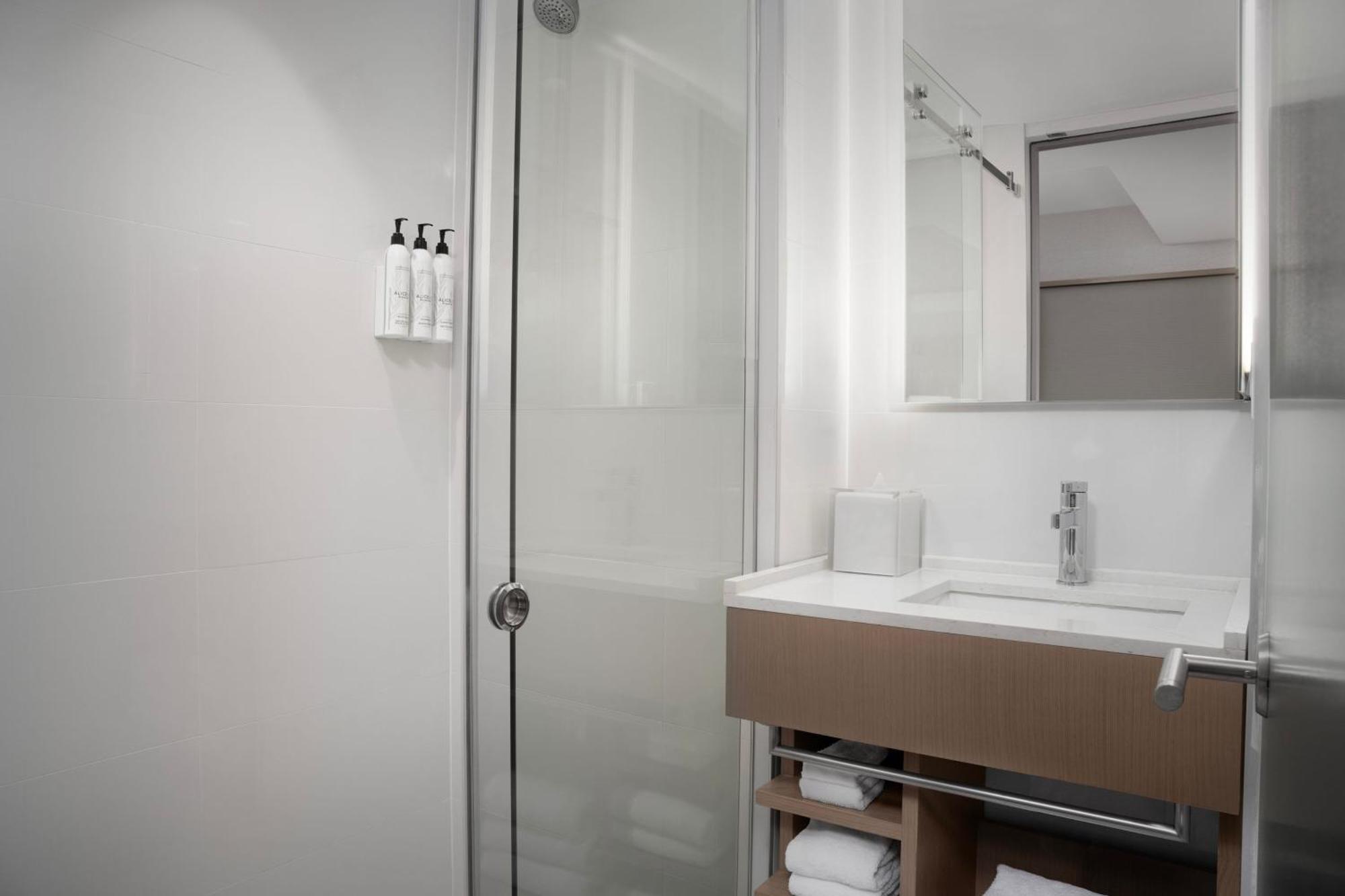 Springhill Suites By Marriott New York Manhattan Times Square ภายนอก รูปภาพ