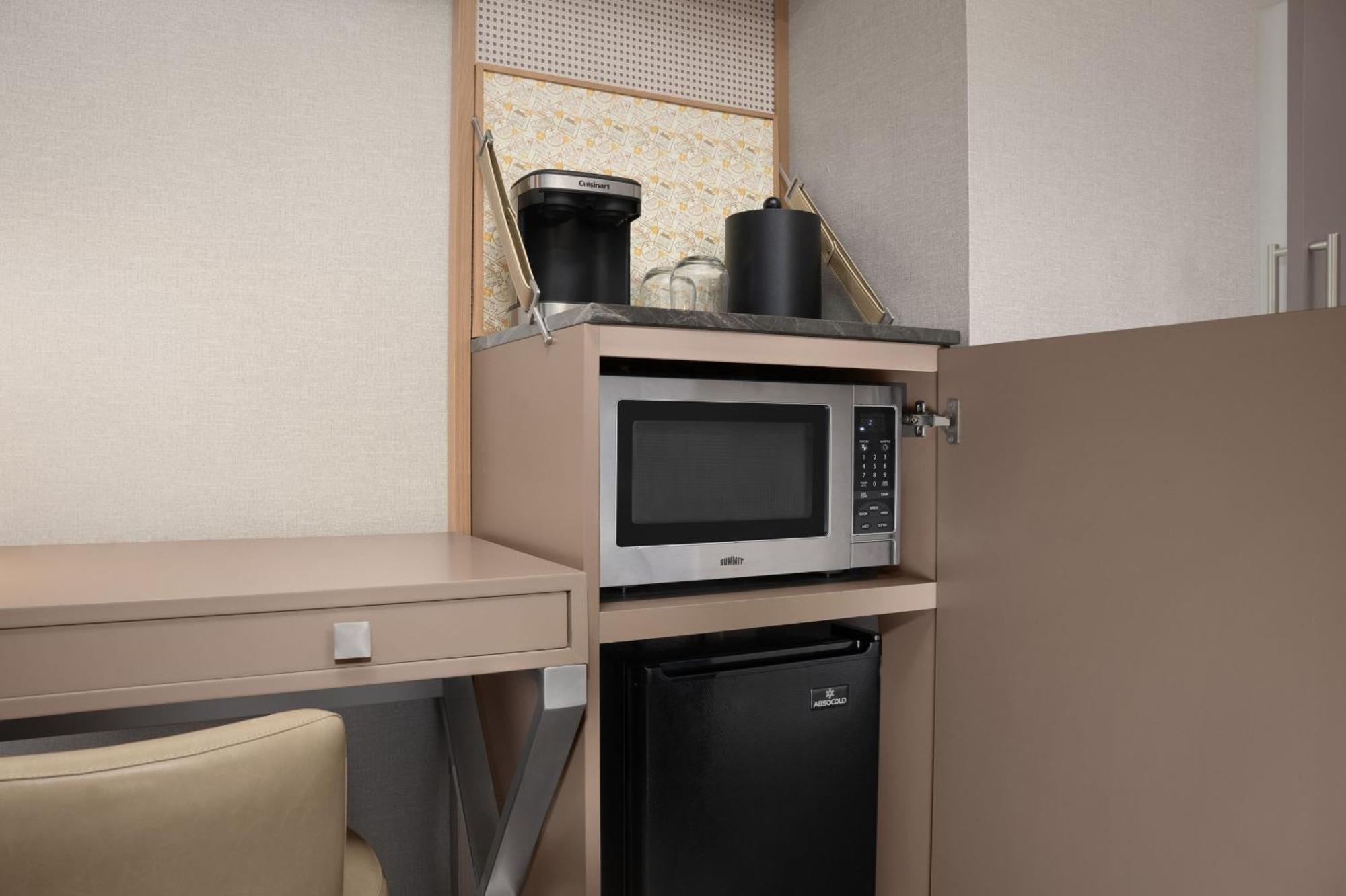 Springhill Suites By Marriott New York Manhattan Times Square ภายนอก รูปภาพ