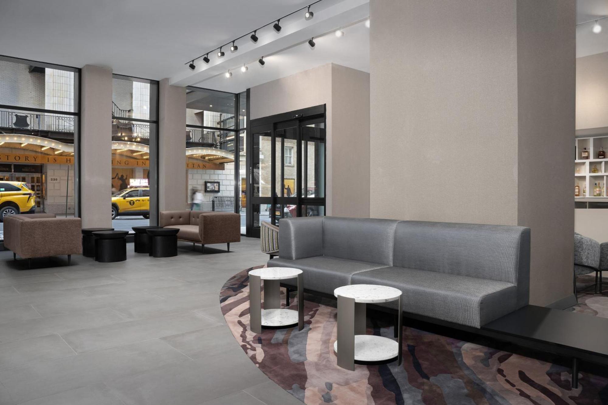 Springhill Suites By Marriott New York Manhattan Times Square ภายนอก รูปภาพ